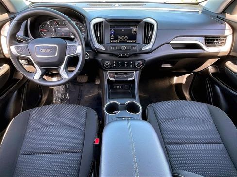 Used 2024 GMC Terrain SLE AWD/4WD image 20