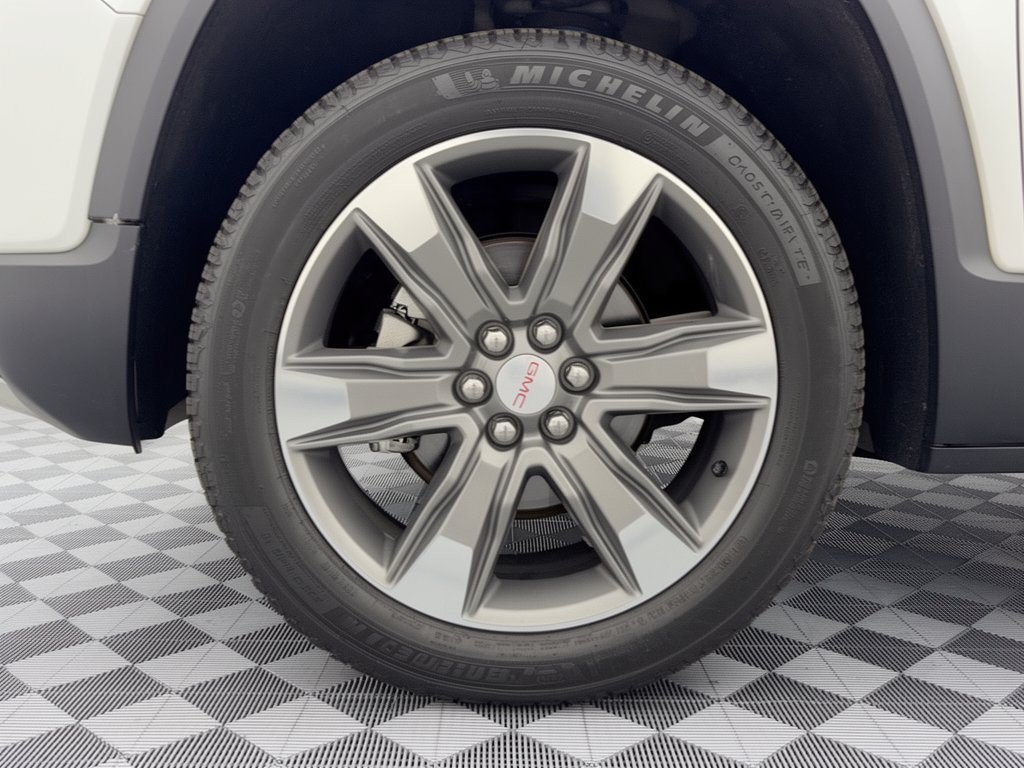 Used 2017 GMC Acadia SLT FWD image 13