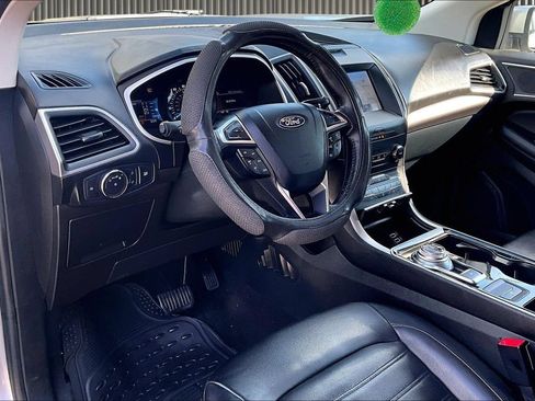 Used 2020 Ford Edge SEL FWD image 15