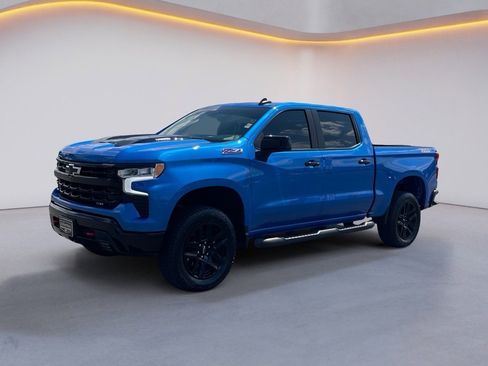 Used 2025 Chevrolet Silverado 1500 LT Trail Boss image 3