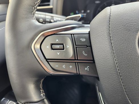 Used 2026 Lexus LX 600 4WD w/ Appearance Package image 29