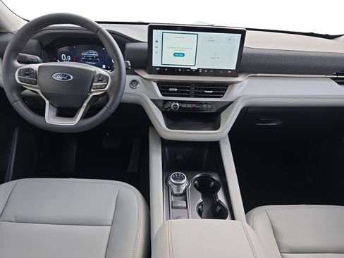 New 2026 Ford Explorer Active w/ Active Comfort Package image 9