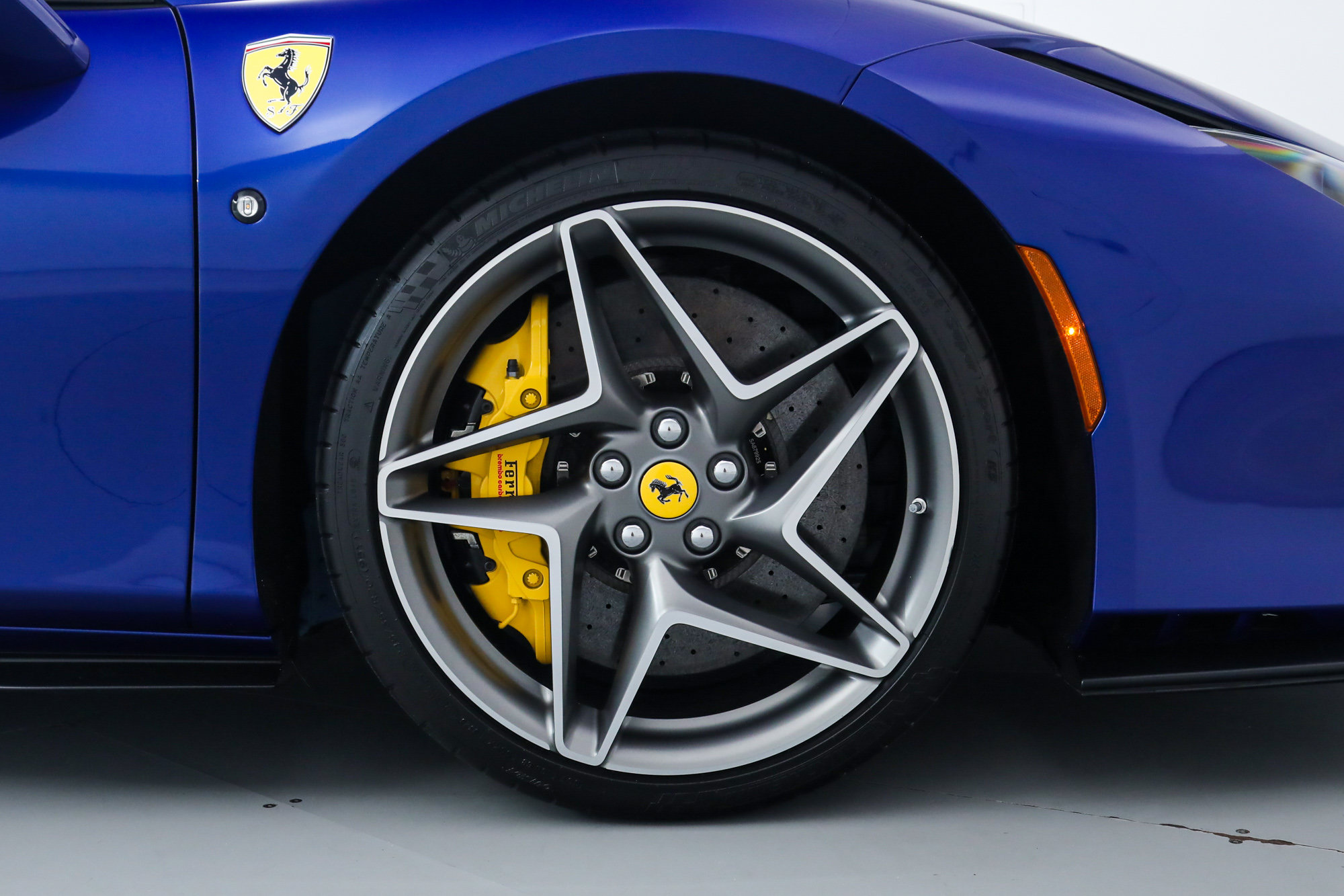Certified 2022 Ferrari F8 Tributo RWD image 42