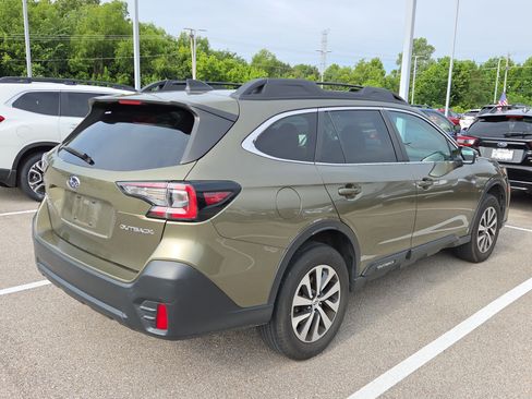 Used 2022 Subaru Outback Premium AWD/4WD image 8