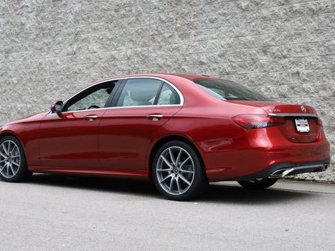 Used 2021 Mercedes-Benz E 350 Sedan image 2