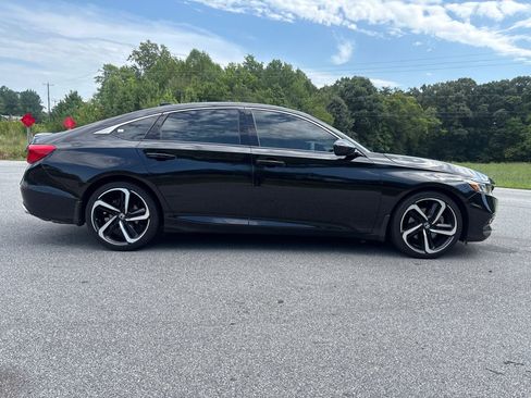 Used 2020 Honda Accord Sport image 6
