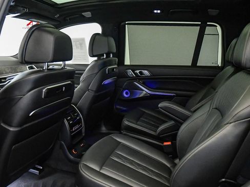 Used 2024 BMW X7 M60i w/ Climate Comfort Package AWD/4WD image 27