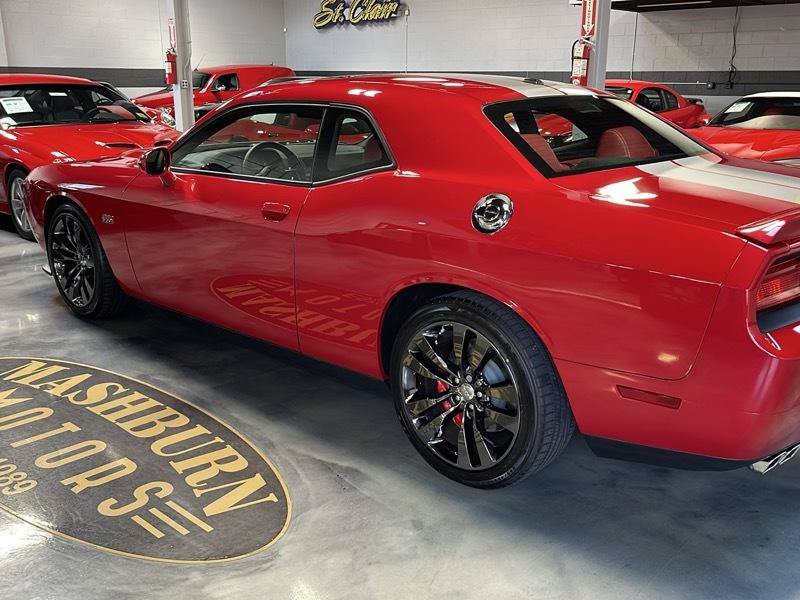 Used 2013 Dodge Challenger SRT8 w/ Harman Kardon Audio Group RWD image 14