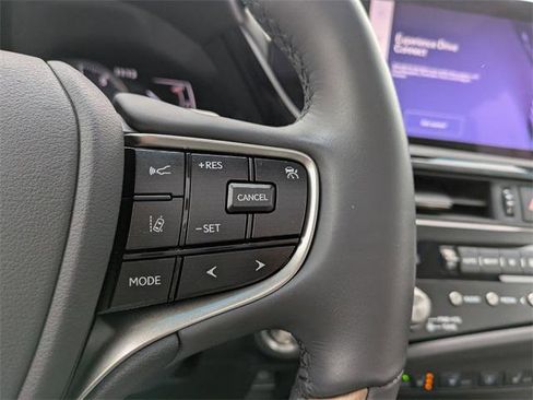 Certified 2025 Lexus ES 350 Ultra Luxury image 26