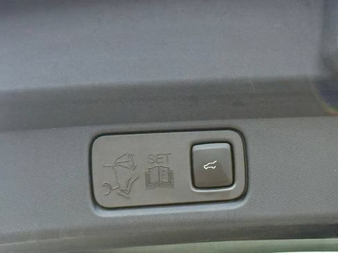 Certified 2022 Ford Mustang Mach-E Premium AWD/4WD image 30