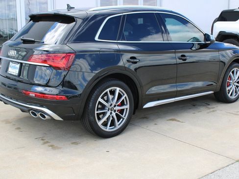 Used 2022 Audi SQ5 Premium Plus w/ Premium Plus Package image 6