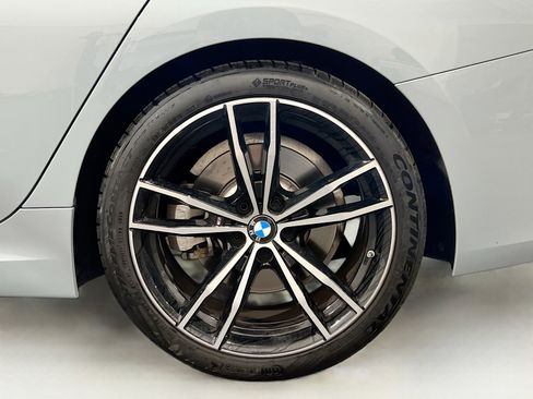 Used 2024 BMW 330i Sedan w/ M Sport Package image 21