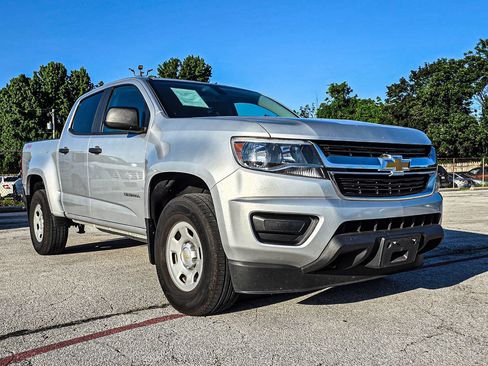Used 2020 Chevrolet Colorado W/T w/ WT Convenience Package AWD/4WD image 1
