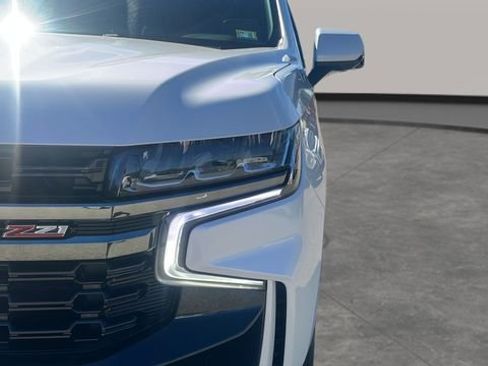 Used 2021 Chevrolet Suburban Z71 w/ Luxury Package image 42