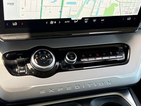 Certified 2025 Ford Expedition Active RWD image 24