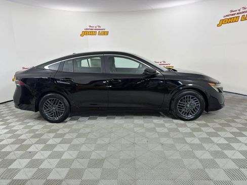 New 2026 Nissan Sentra SV w/ Floor Mat Package image 8