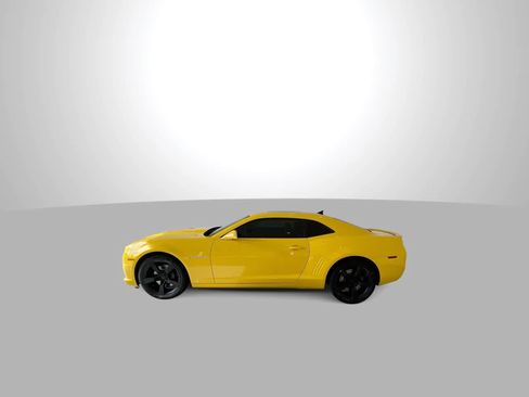 Used 2010 Chevrolet Camaro SS w/ RS Package RWD image 5
