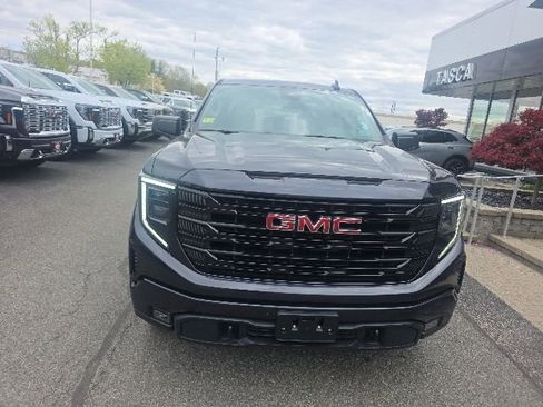 Used 2022 GMC Sierra 1500 Elevation AWD/4WD image 7