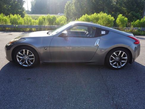 Used 2014 Nissan 370Z Touring RWD image 13