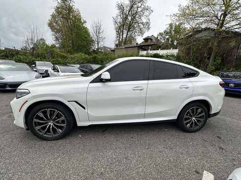 Used 2022 BMW X6 xDrive40i w/ M Sport Package AWD/4WD image 7