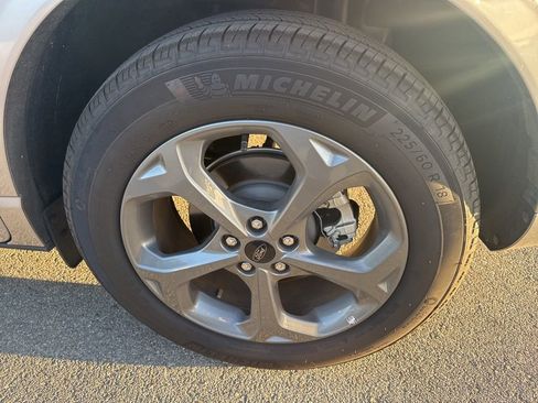 Used 2024 Ford Escape ST-Line w/ Equipment Group 301A image 7