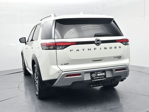Used 2022 Nissan Pathfinder Platinum w/ Cargo Package AWD/4WD image 6