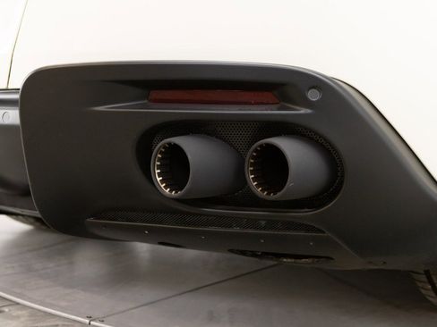 Certified 2022 Ferrari Roma image 31