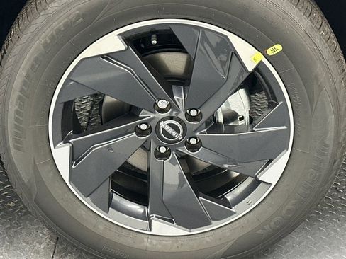 New 2026 Nissan Rogue SV image 20