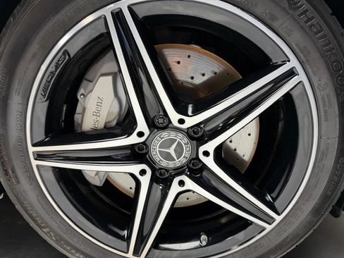 Used 2019 Mercedes-Benz E 300 image 8