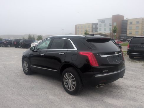Used 2017 Cadillac XT5 Luxury w/ Driver Awareness Package FWD image 7