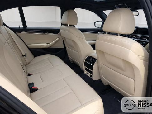 Used 2018 BMW 530e RWD image 13