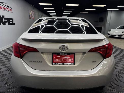 Used 2019 Toyota Corolla SE w/ Carpet Mat Package (TMS) FWD image 12