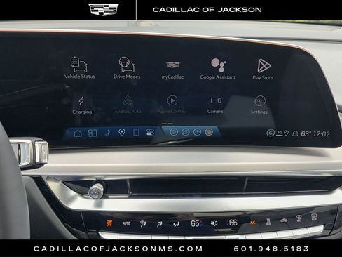 New 2026 Cadillac Lyriq Luxury image 10