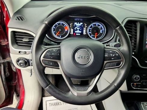 Used 2020 Jeep Cherokee Latitude Plus FWD image 13