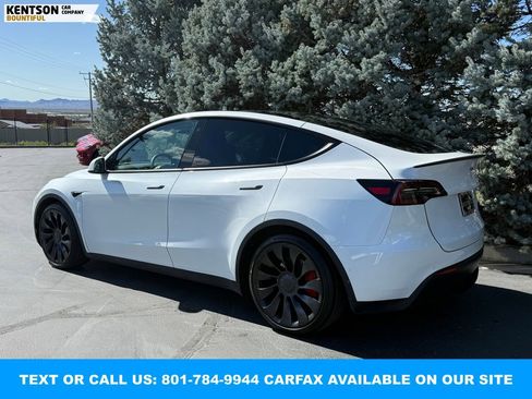 Used 2022 Tesla Model Y Performance AWD/4WD image 5