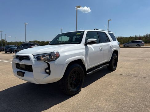 Used 2024 Toyota 4Runner SR5 Premium w/ Moonroof Package AWD/4WD image 1