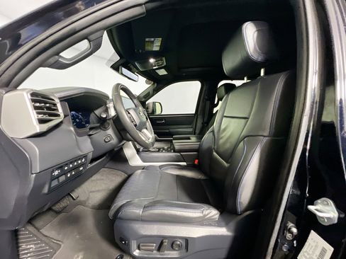 Used 2024 Toyota Tundra Platinum AWD/4WD image 14