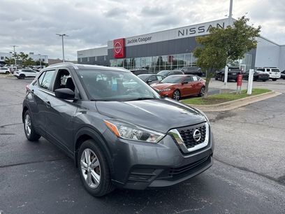 Certified 2019 Nissan Kicks S