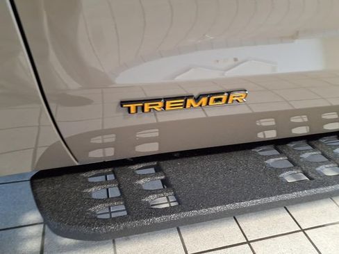 Used 2026 Ford Expedition Tremor AWD/4WD image 6
