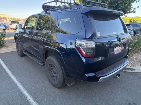 Used 2024 Toyota 4Runner TRD Off-Road Premium w/ Moonroof Package AWD/4WD image 9