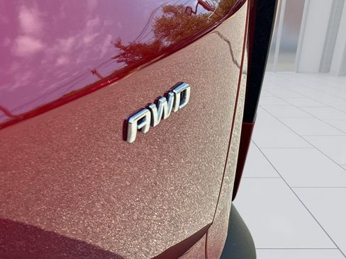 Used 2025 Chevrolet Blazer EV LT AWD/4WD image 17