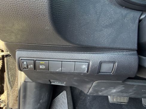 Used 2024 Toyota Corolla LE FWD image 22