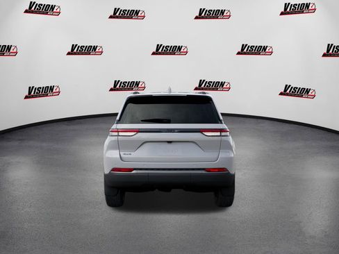 New 2026 Jeep Grand Cherokee Altitude AWD/4WD image 7