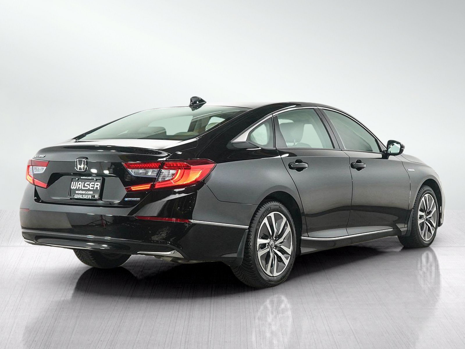 Used 2018 Honda Accord EX-L image 5
