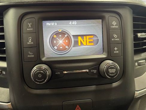 Used 2022 RAM 1500 Big Horn AWD/4WD image 12
