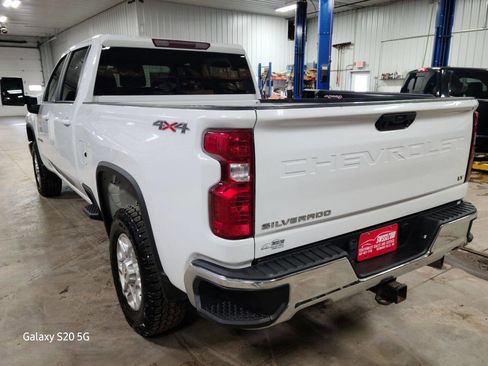 Used 2021 Chevrolet Silverado 2500 LT w/ Fleet Comfort Package image 5
