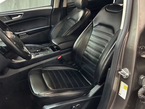 Used 2019 Ford Edge SEL w/ Equipment Group 201A AWD/4WD image 16