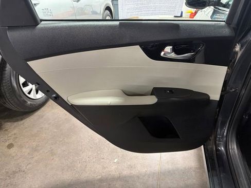 Used 2020 Kia Forte EX FWD image 10