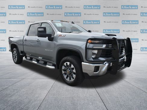 Used 2025 Chevrolet Silverado 2500 LT w/ All Star Edition image 3