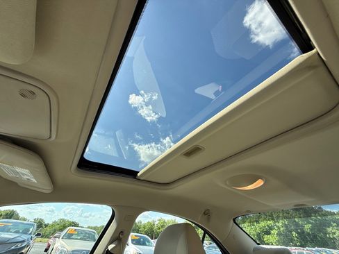 Used 2010 Pontiac G6 Sedan FWD image 16